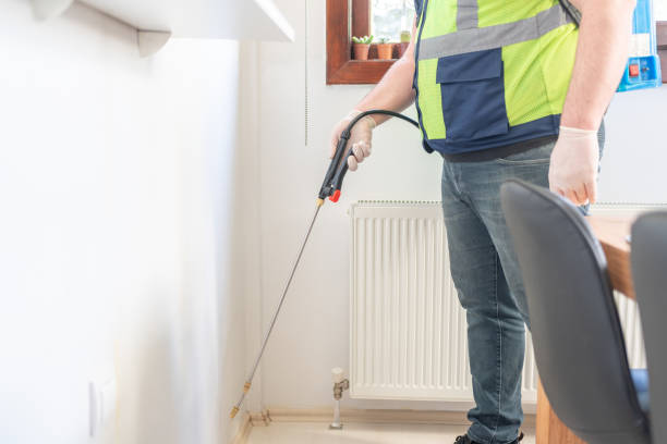 Best Commercial Pest Control Services  in Lochsloy, WA